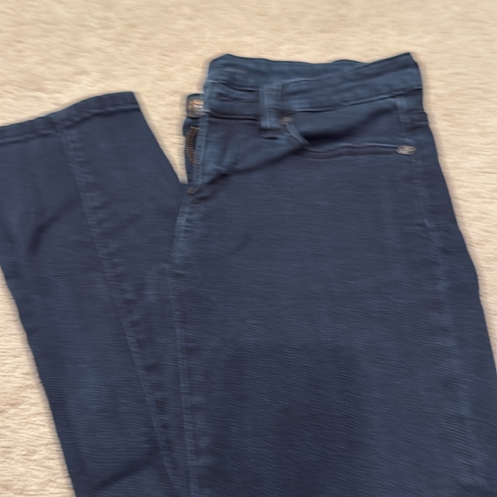 Max Azria Jeans